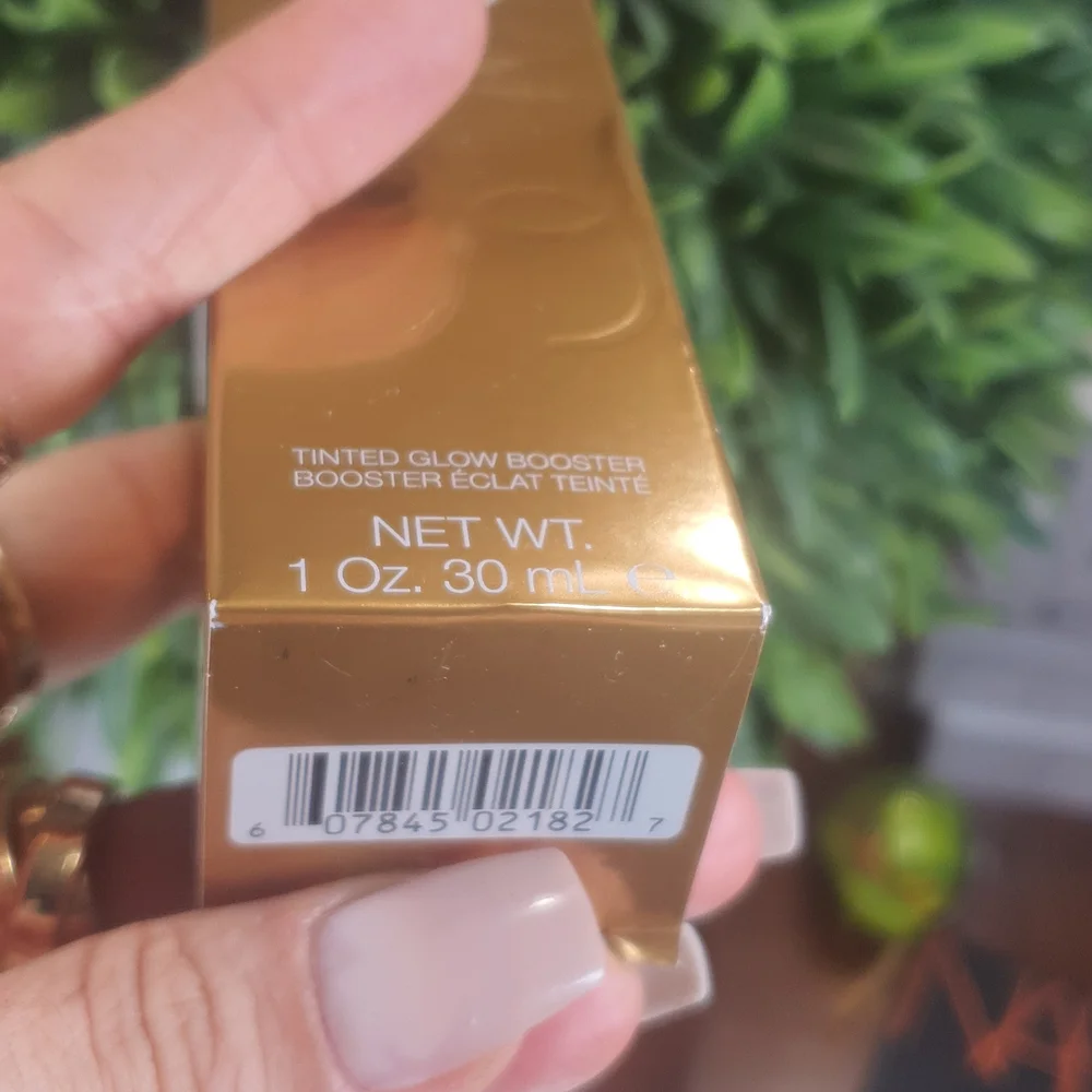 NARS Tinted Glow Booster Complexion Enhancer - Picture 3 of 3